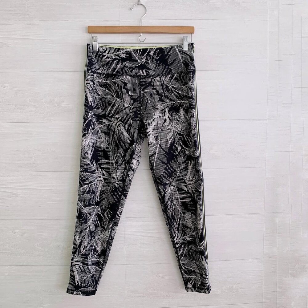 DKNY Sport - Black & white Neon stripe cropped leggings, XL
